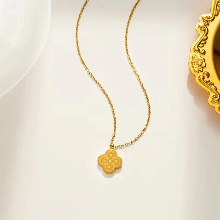 Gilded Clover Necklace - Stainless Steel