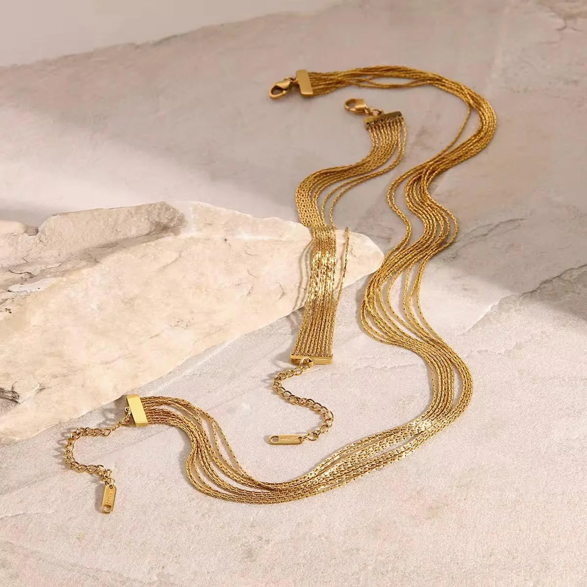 Set Chunky Multi-layered (Bracelet + Necklace)