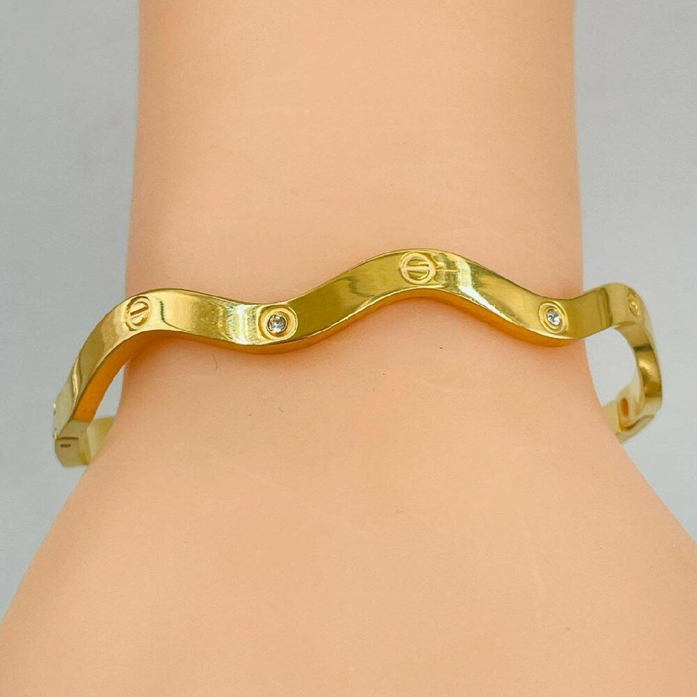 One Gap Stone Wave Handcuff - Stainless Steel