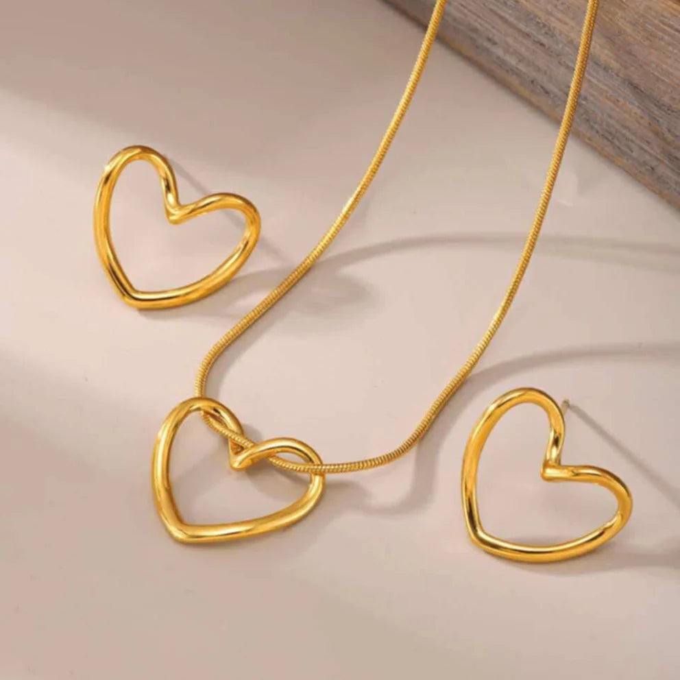 Hollow Heart (Necklace + Tops)