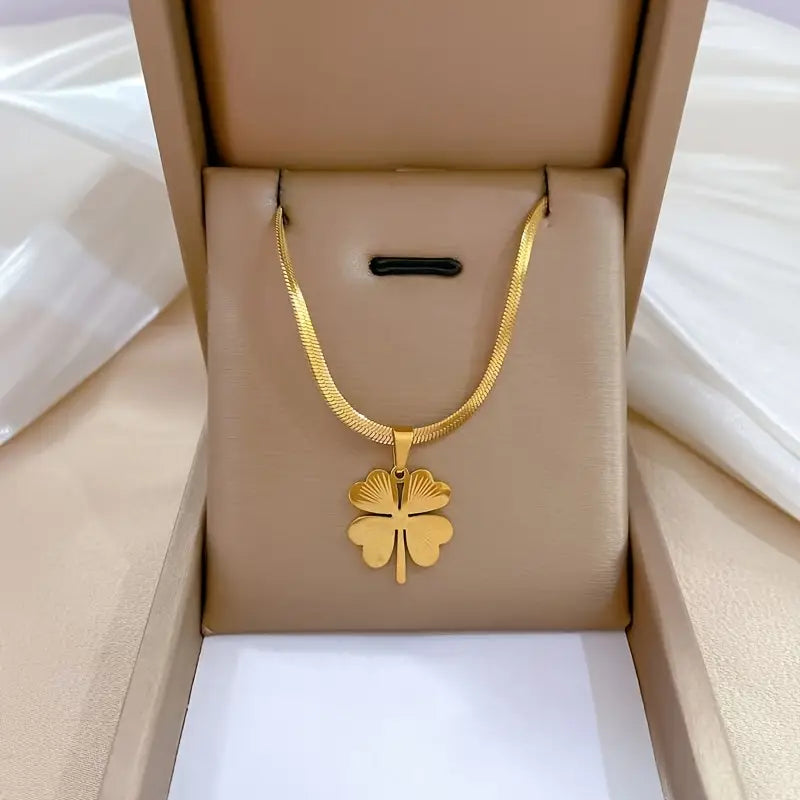 Four-Leaf Clover Golden Necklace - Stainless Steel