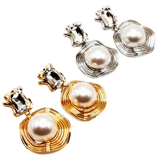 Shell Pattern Perl Earrings - Stainless Steel