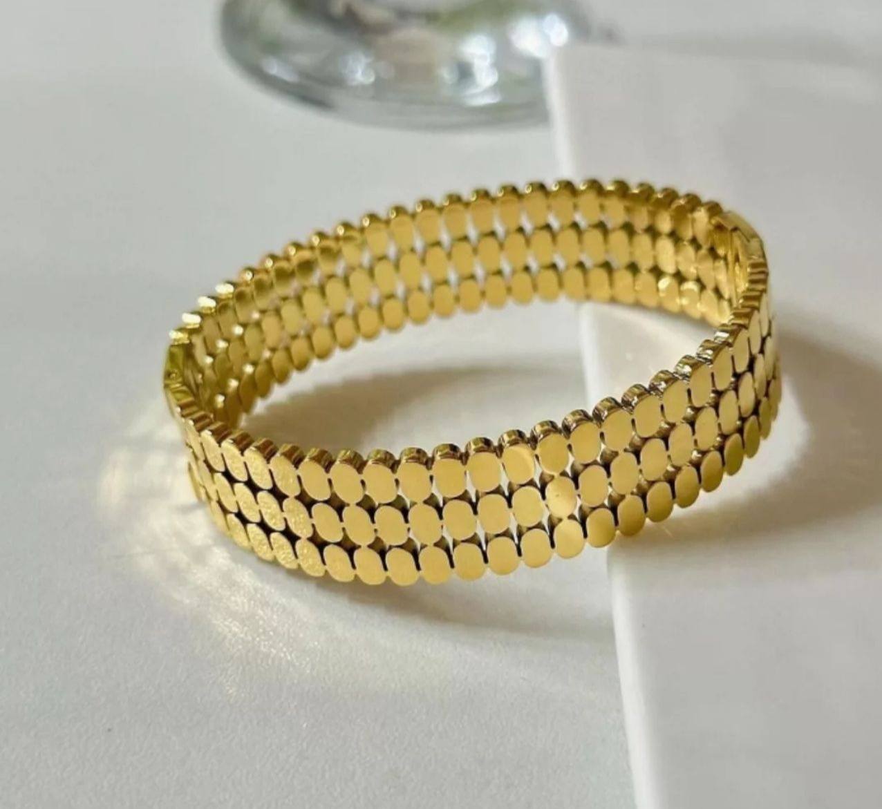 Coin Link Handcuff - Stainless Steel