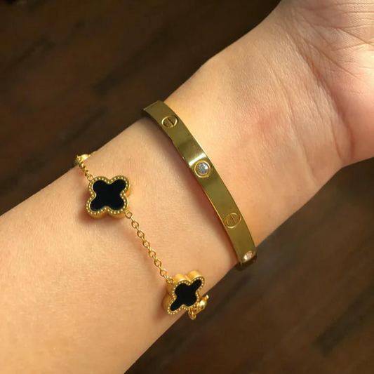 2 Bracelets (Clover + Cartier)