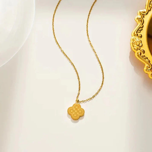 Gilded Clover Necklace - Stainless Steel
