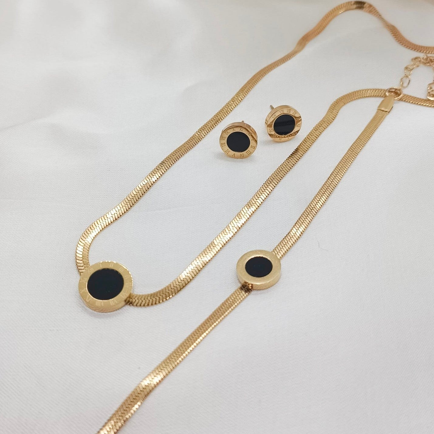 Black Enamel Roman Set (Chain Bracelet + Necklace + Tops)
