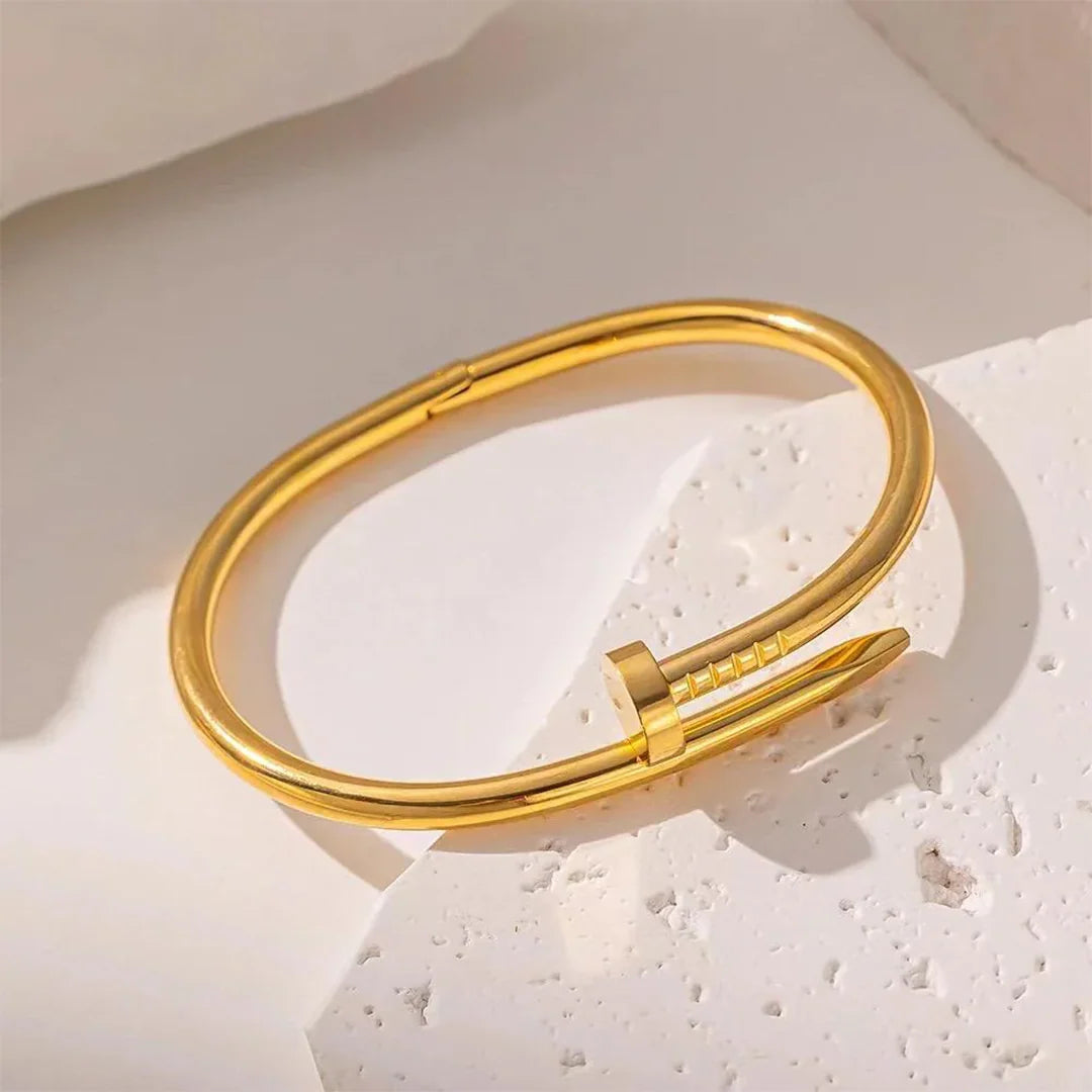 3 Bracelets (Cartier + Screw Nail + Golden Clover)