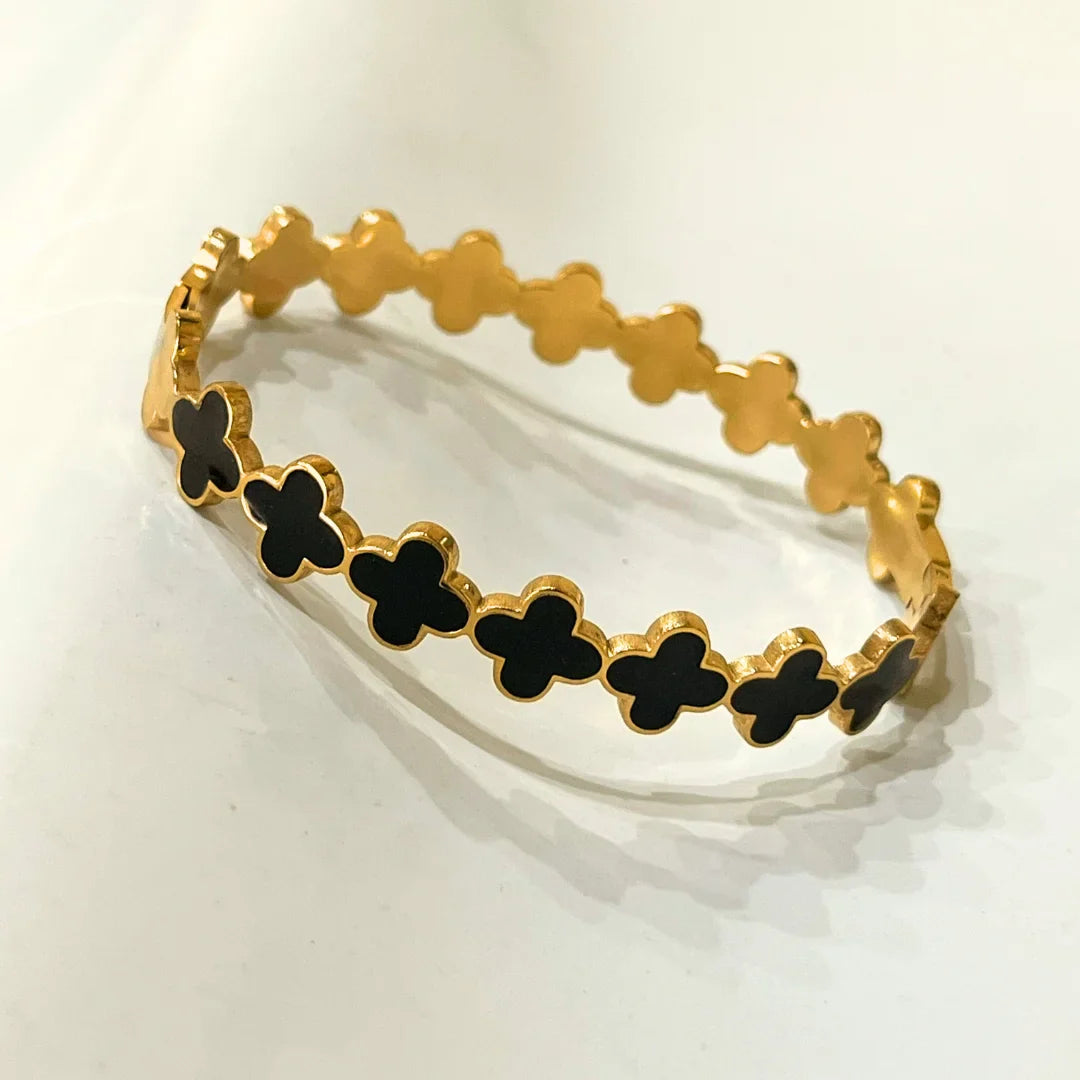 Clover Linked Handcuff - Stainless Steel