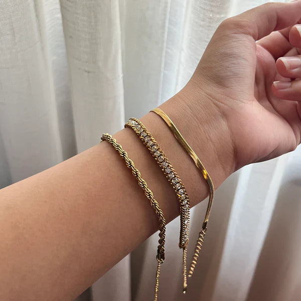 3 Bracelets (Milas + Luster + Snake)