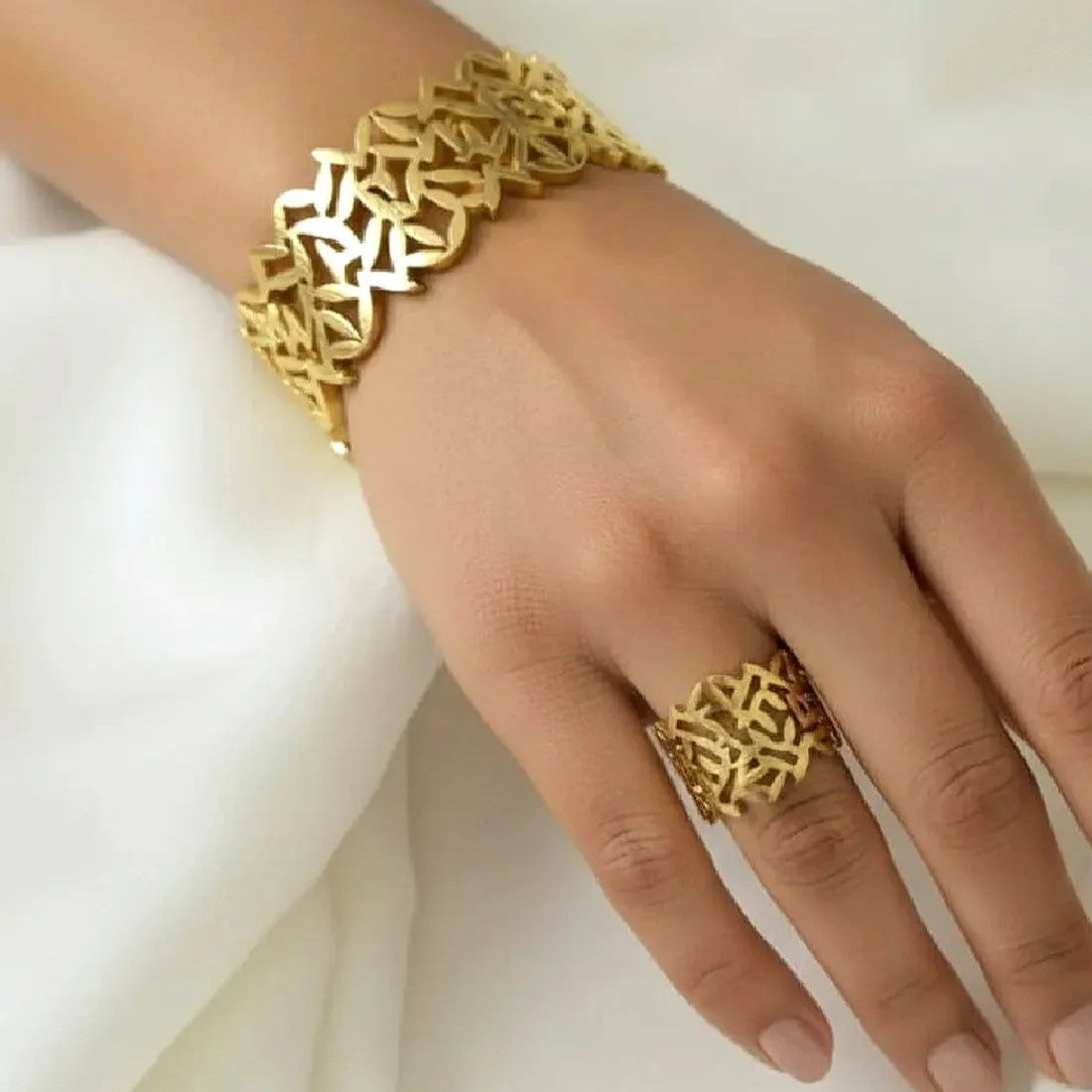 Leafy Luxe Pattern (Bracelet + Ring)
