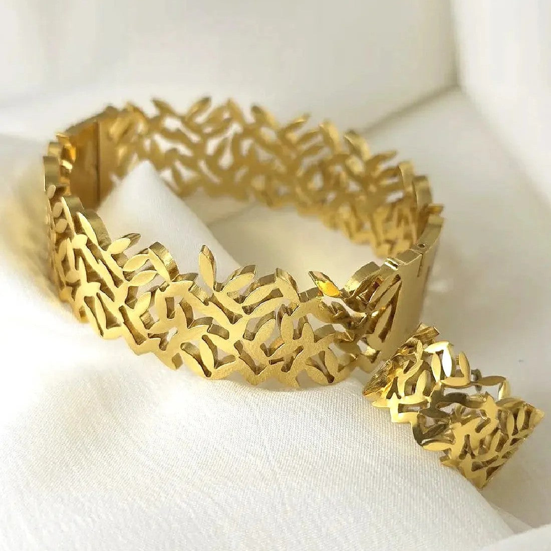 Leafy Luxe Pattern (Bracelet + Ring)