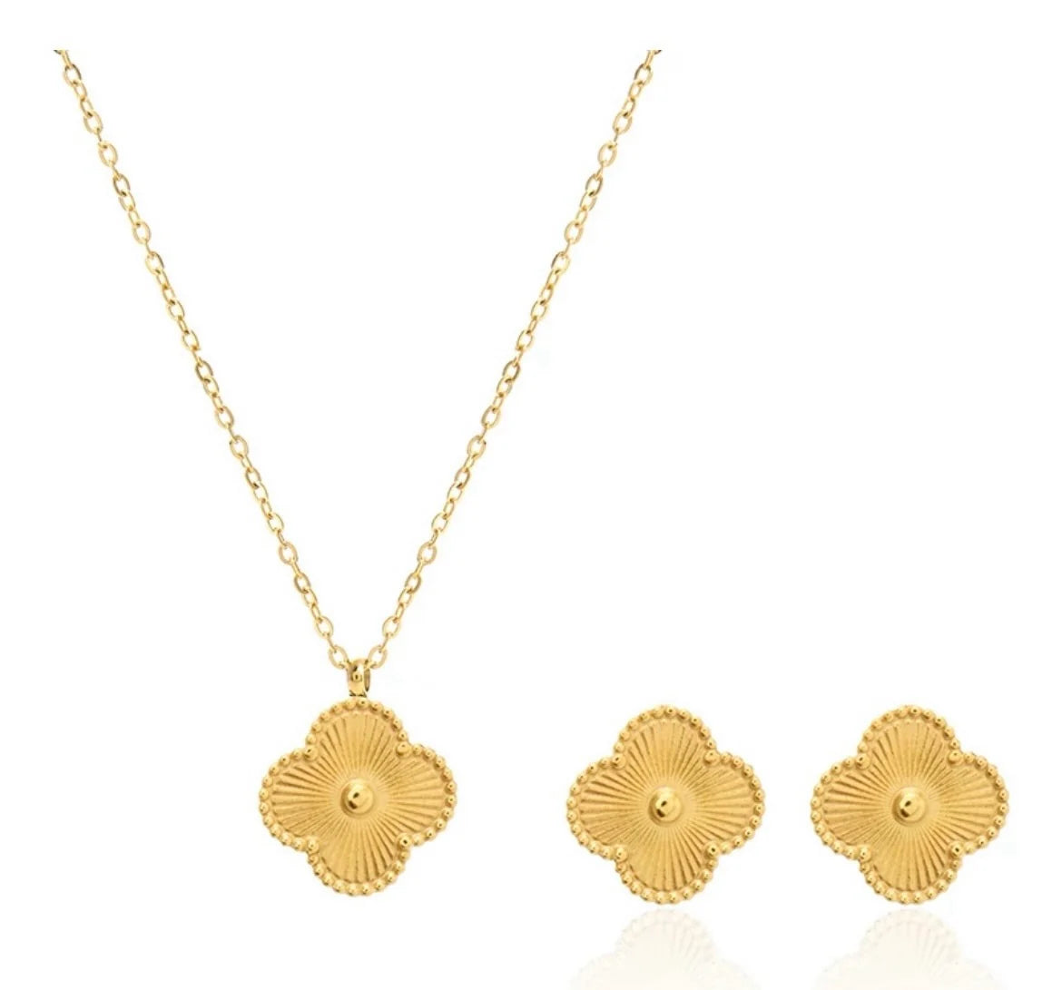 Set Clover (Necklace + Tops)