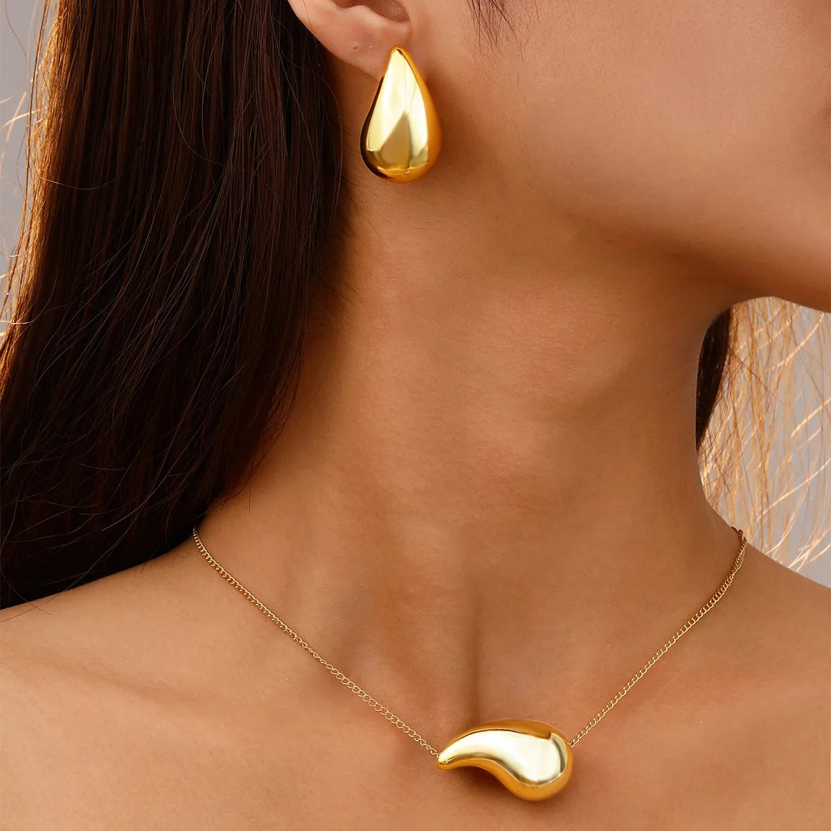 Set Tear Drop (Necklace + Tops)