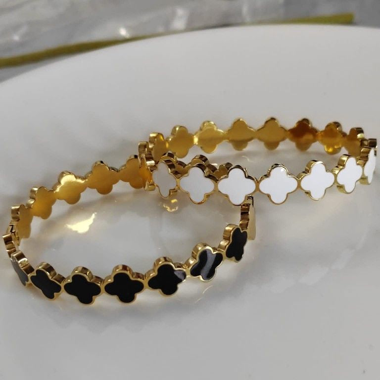 Clover Linked Handcuff - Stainless Steel