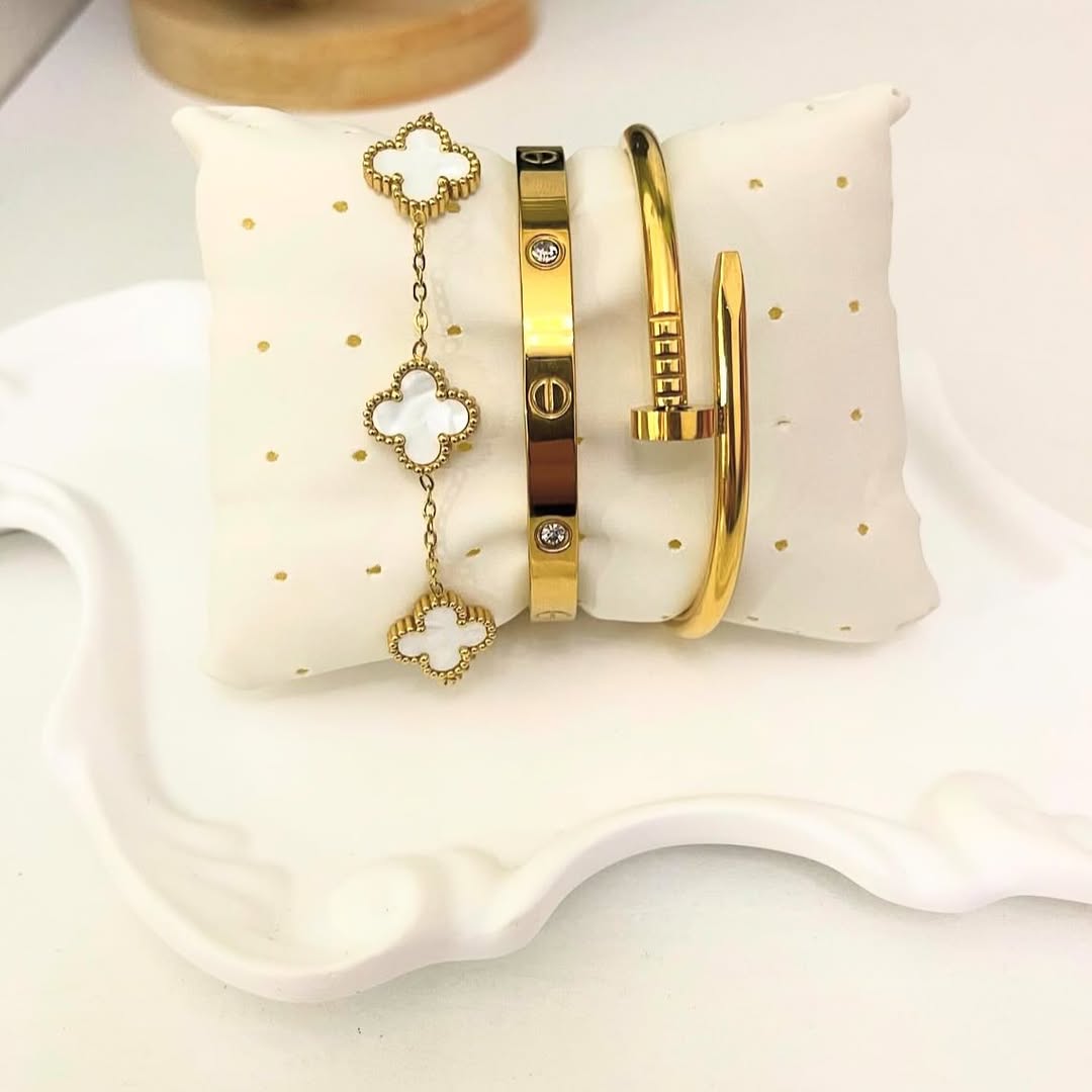 3 Bracelets (Cartier + Screw Nail + White Clover)