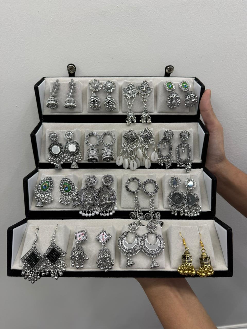 Foldable Velvet 16 Meenakari Jhumka Box