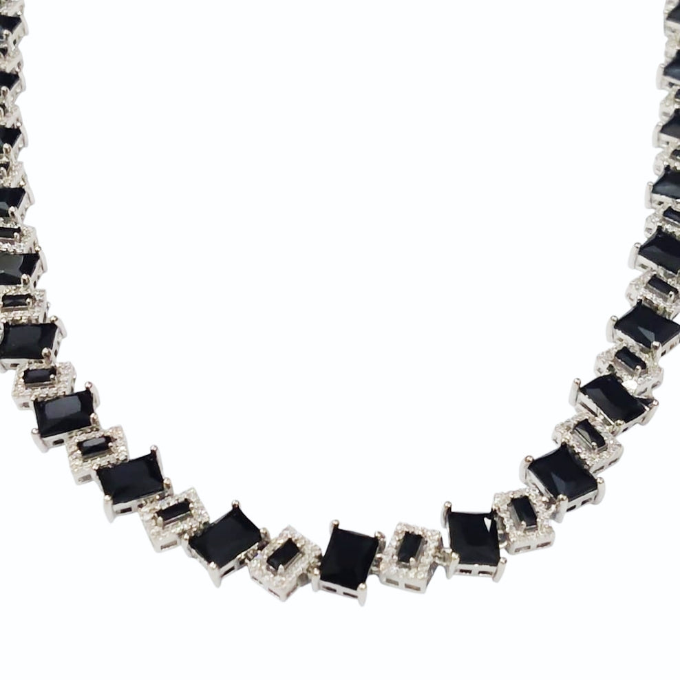 Black Stone Luxe Necklace - Premium Quality China Gold