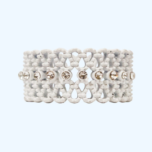 White Flower Pattern Ring - China Gold