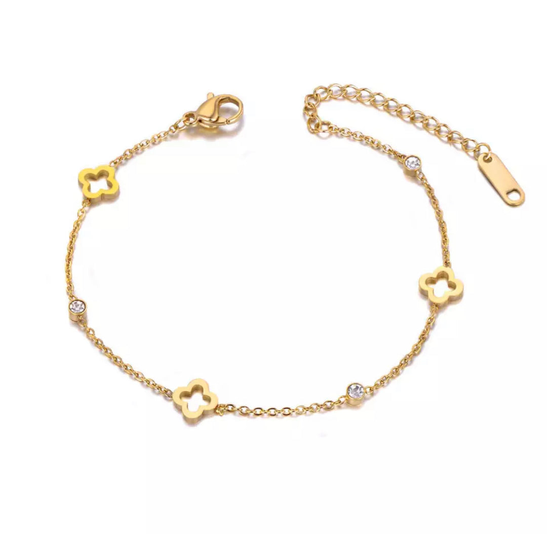 Crystal Hollow Clover Bracelet - Stainless Steel